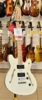 Squier AFFINITY STARCASTER OLYMPIC WHITE